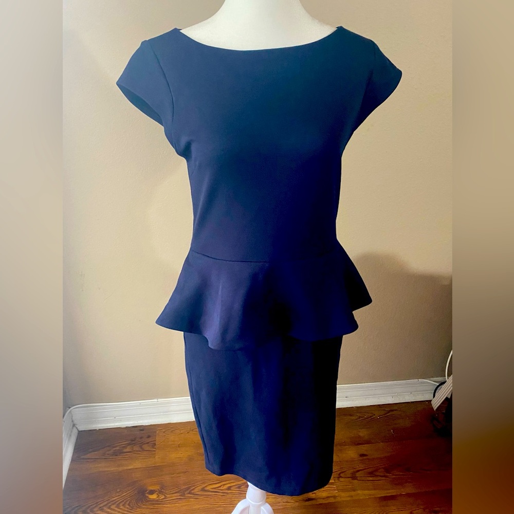 Alice + Olivia Employed "Victoria" Peplum Dress Size 10 Navy Cap Sleeves Career